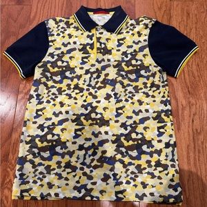CH Carolina Herrera Men’s yellow camo polo shirt - X Small
